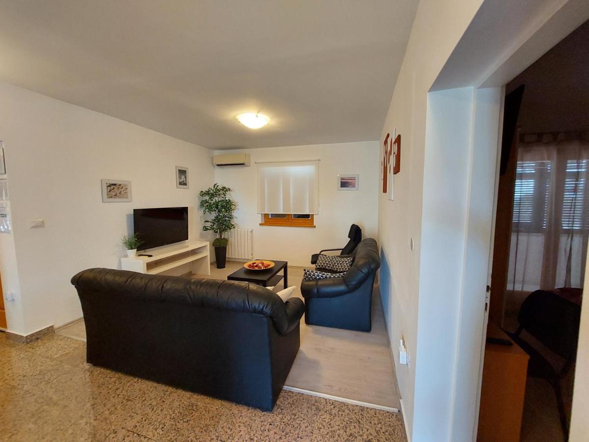 פורץ Apartment Luisa מראה חיצוני תמונה