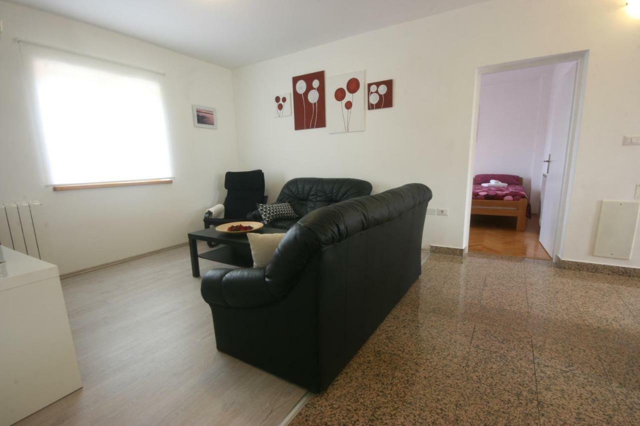 פורץ Apartment Luisa מראה חיצוני תמונה